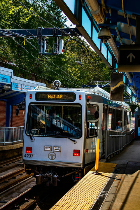 Insider’s Guide to Yinzer Pub Etiquette in Pittsburgh - YinzerShop