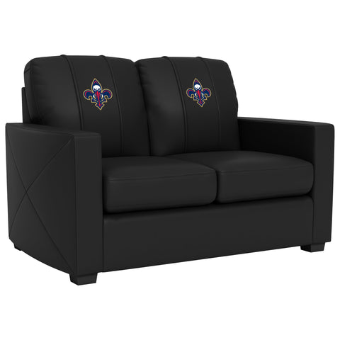 Silver Loveseat with New Orleans Pelicans Secondary