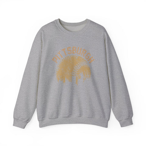 Pittsburgh Baseball Skyline - Heavy Blend™ Crewneck Sweatshirt