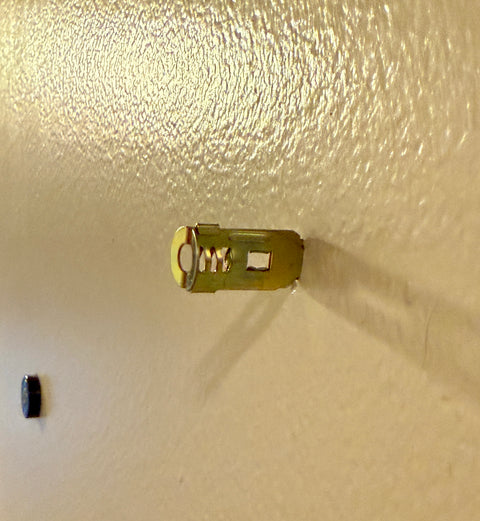 Magnetic Steel Wall Art Hanging Kit – Heavy-Duty Wall Mount for Drywall & Wood | YinzerShop