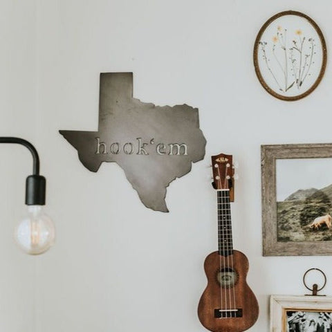 Texas Hook 'Em Wall Decor