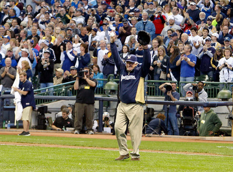 Bob Uecker: The Life and Career of the Milwaukee Brewers’ Legendary Broadcaster