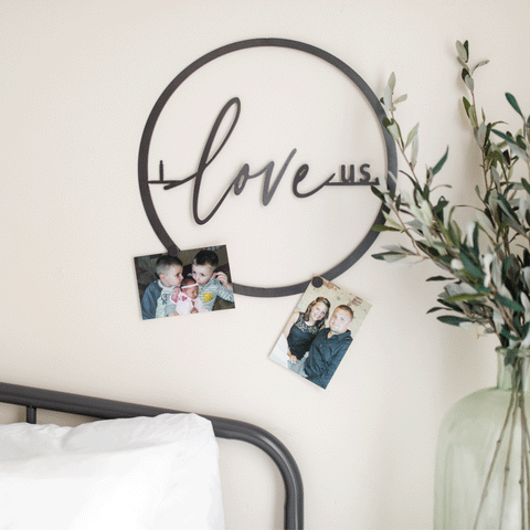 'I Love Us' Circle Wall Decor