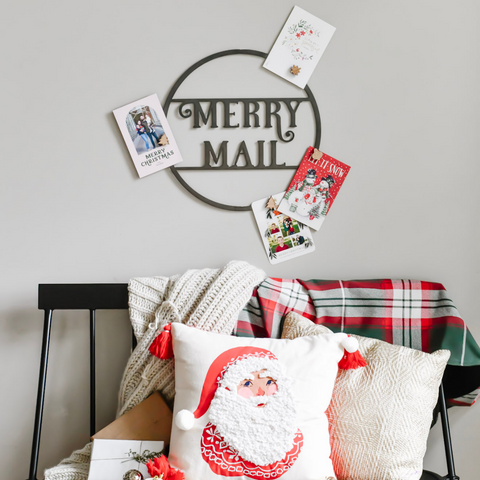 "Merry Mail" Magnetic Christmas Card Wreath - Santa Font