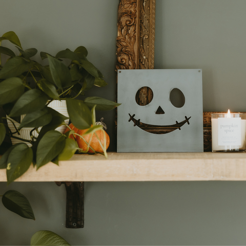 Cute Jack-o'-Lantern Pumpkin Face Wall Decor Sign