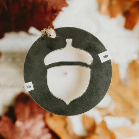 Ginger + Spice Candle + Acorn Ornament Set