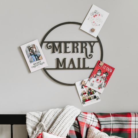 Magnetic Christmas Wreath - Steel Card Holder | Festive Holiday Decor With Santa Font Wall Decor - YinzerShop