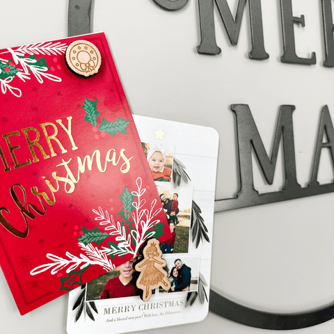 Magnetic Christmas Wreath - Steel Card Holder | Festive Holiday Decor With Santa Font Wall Decor - YinzerShop