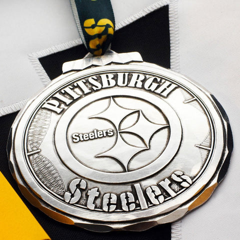 Pittsburgh Steelers Ornament - Classic Round Aluminum NFL Christmas Tree Decoration Ornament - YinzerShop
