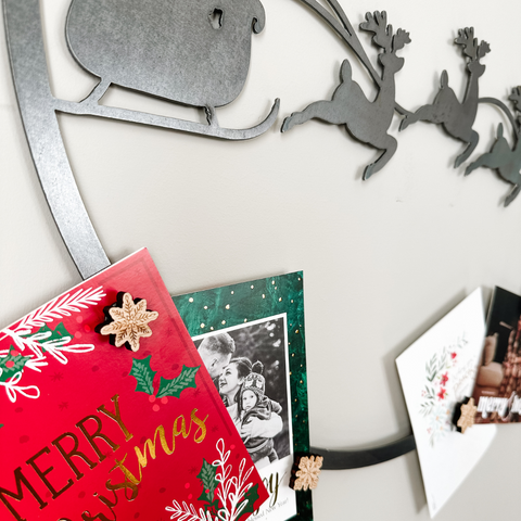 Santa's Sleigh Magnetic Circle Sign