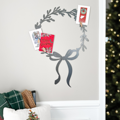 Christmas Wreath Magnetic Circle Sign
